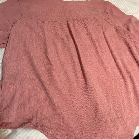 Ultra Flirt Button Front TieWaisted Blouses Size S - Picture 6 of 6